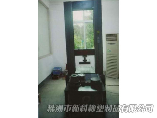 200kN剛度試驗(yàn)機(jī) 200kN剛度試驗(yàn)機(jī)